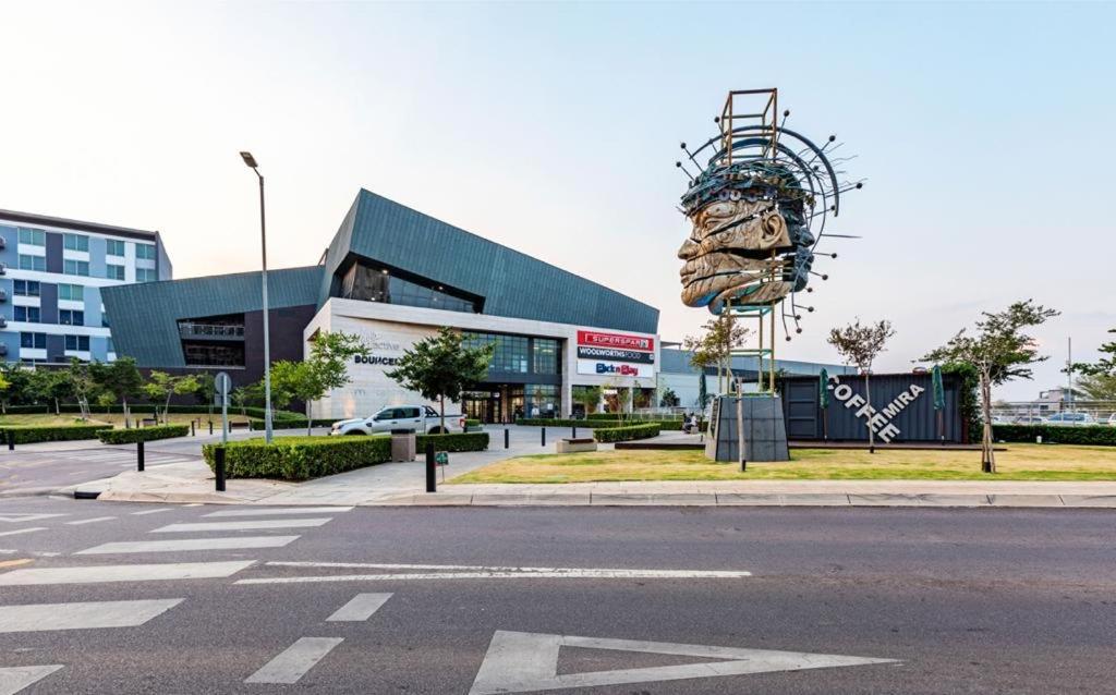 Menlyn Maine Residence Unit 1419 Pretoria-Noord Exterior foto